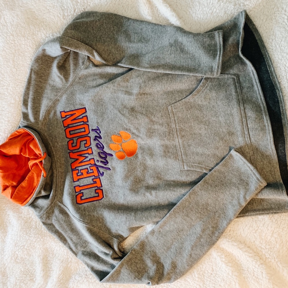Clemson Cal Neck Sweatshirt!